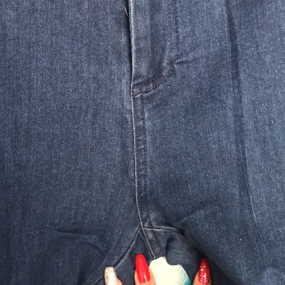 Flying Tomato women’s jeans - Picture 7 of 10